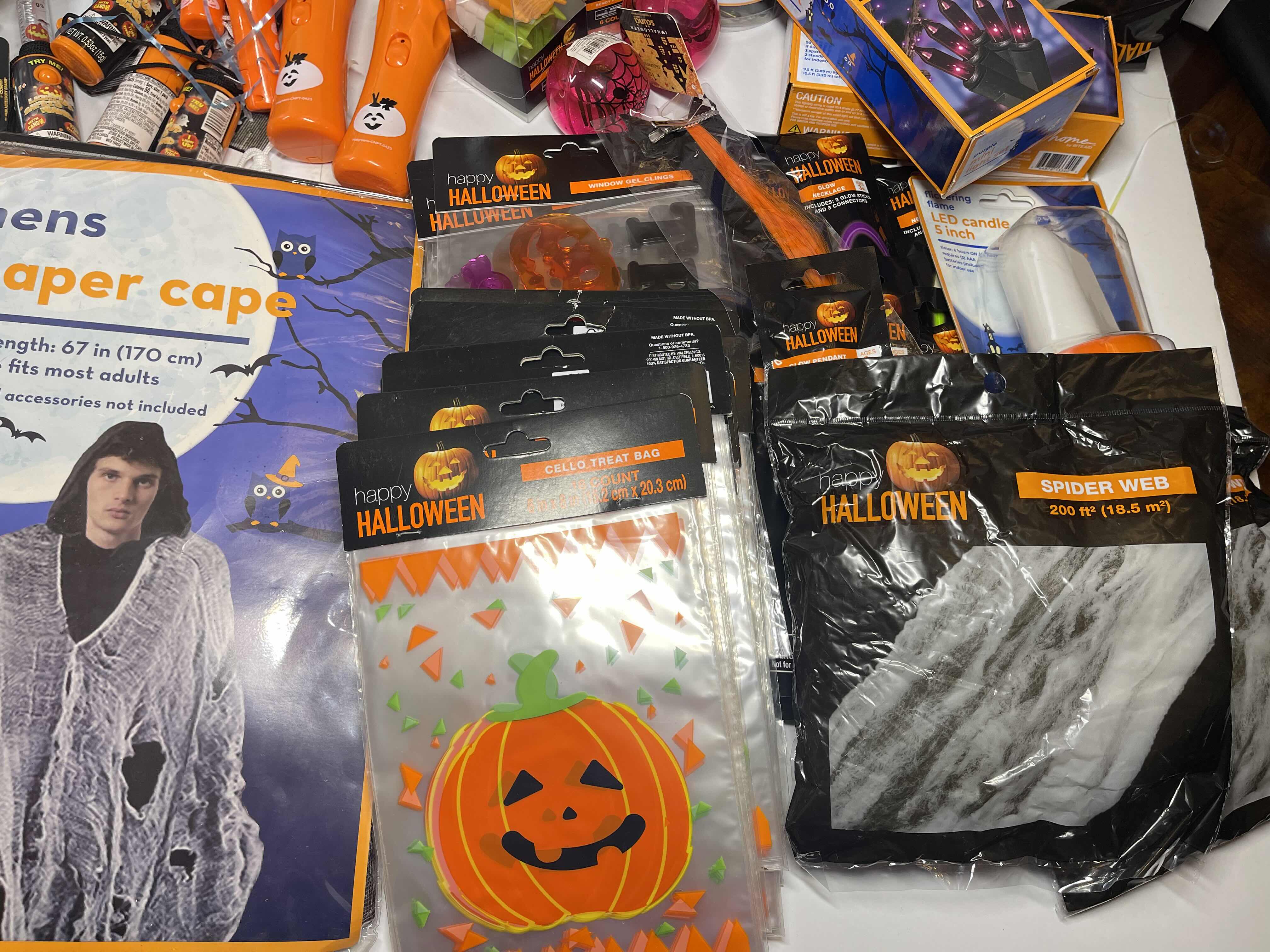 Photo 5 of HALLOWEEN HOLIDAY DECORATION LIGHT-UP FUN ITEMS LARGE ASSORTMENT MSRP $200