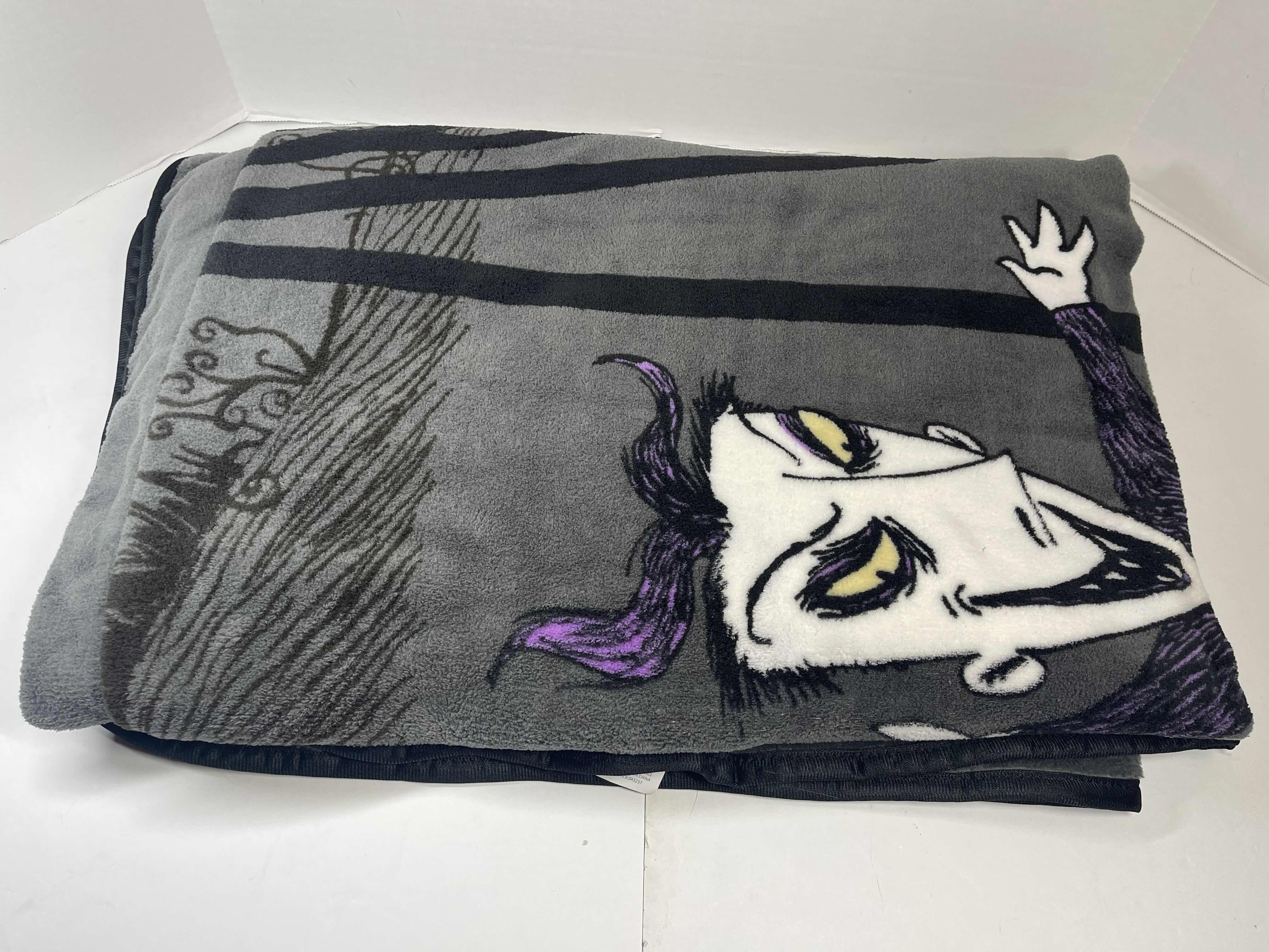 Photo 2 of JAY FRANCO & SONS THE NIGHTMARE BEFORE CHRISTMAS THROW BLANKET 90” X 60” MSRP $50