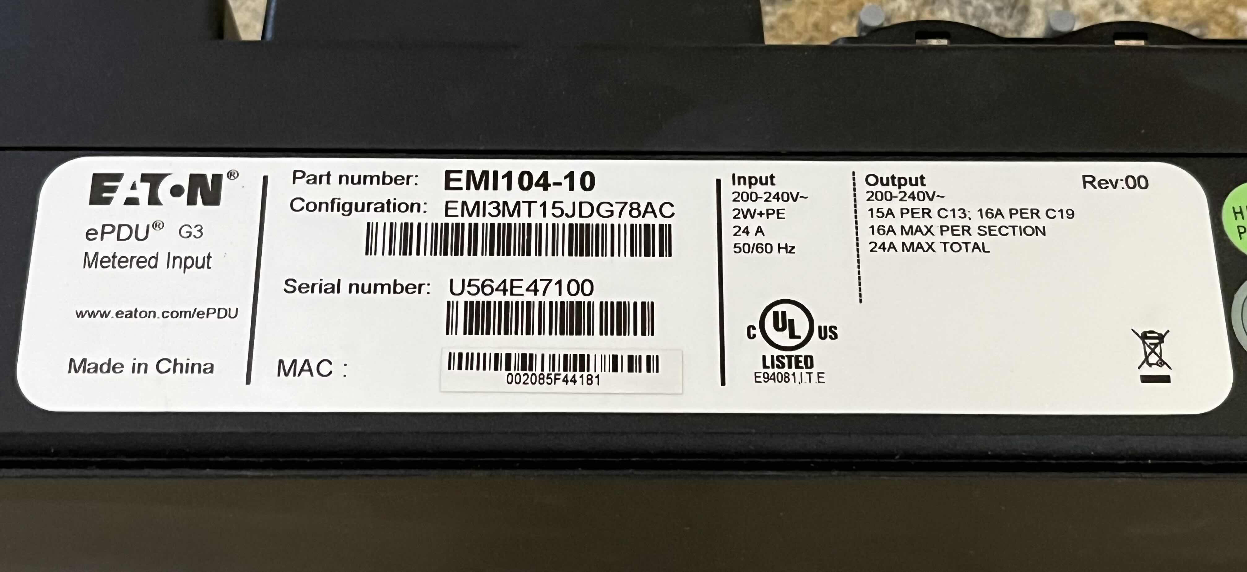 Photo 5 of EATON METERED INPUT RACK PDU L6-30 INPUT 5.76KW MAX 36 C13 & 6 C19 OUTLET GRIP 200V-240V 24A 10” CORD POWER STRIP MODEL EMI104-10