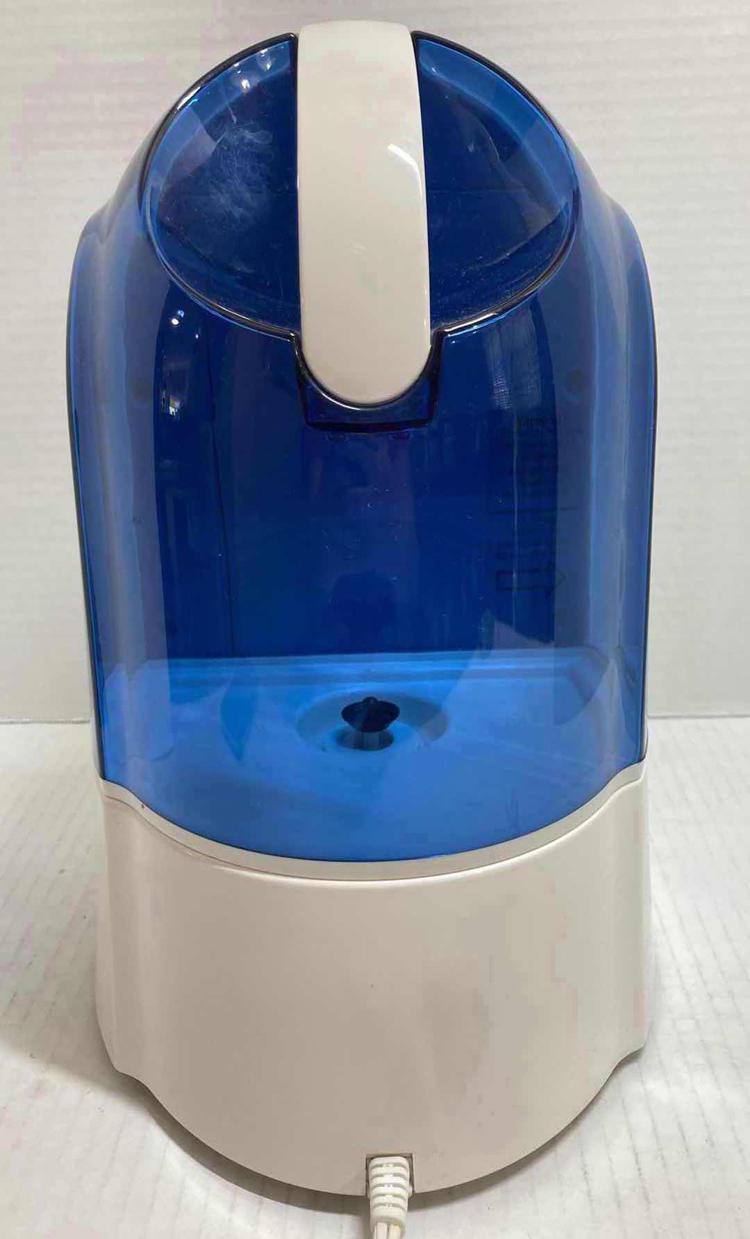 Photo 3 of HOMEDICS COOL MIST HUMIDIFIER MODEL 865103A