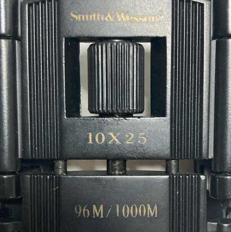 Photo 5 of SMITH & WESSON 10X25 MINI COMPACT SPORT BINOCULARS W CASE