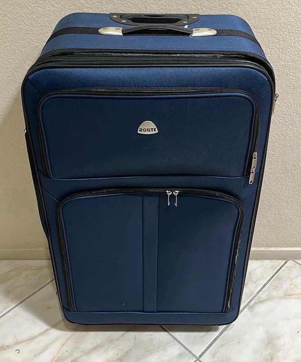 Photo 2 of ROLITE NAVY BLUE ROLLING LUGGAGE CHECK BAG