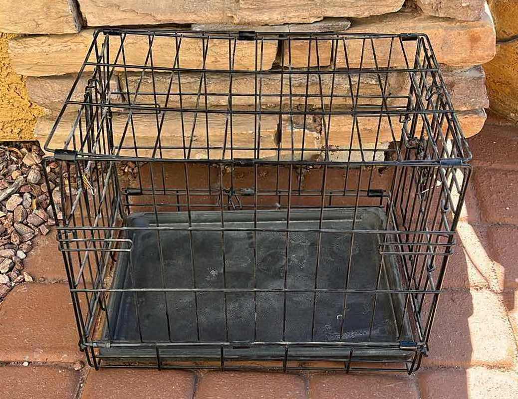 Photo 2 of BLACK METAL FOLDING SM PET DOG CAT KENNEL 18.25” X 12.5” H14.5”