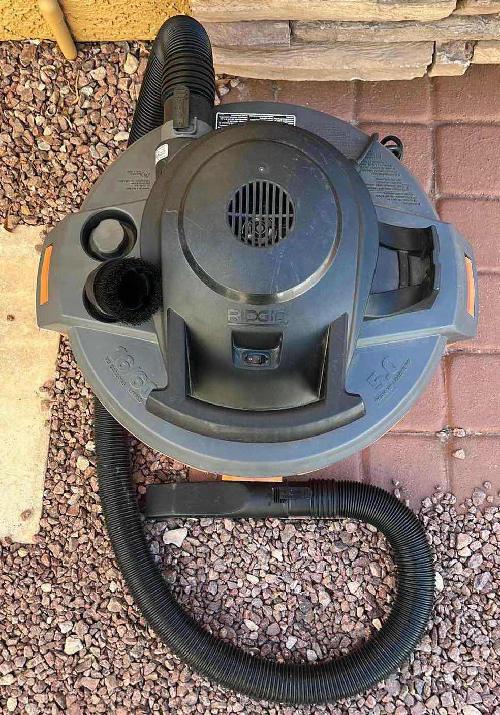 Photo 3 of RIDGID 16GAL 5.0HP WET/DRY SHOP VACUUM CLEANER MODEL WD16400 W 2 ATTACHMENTS