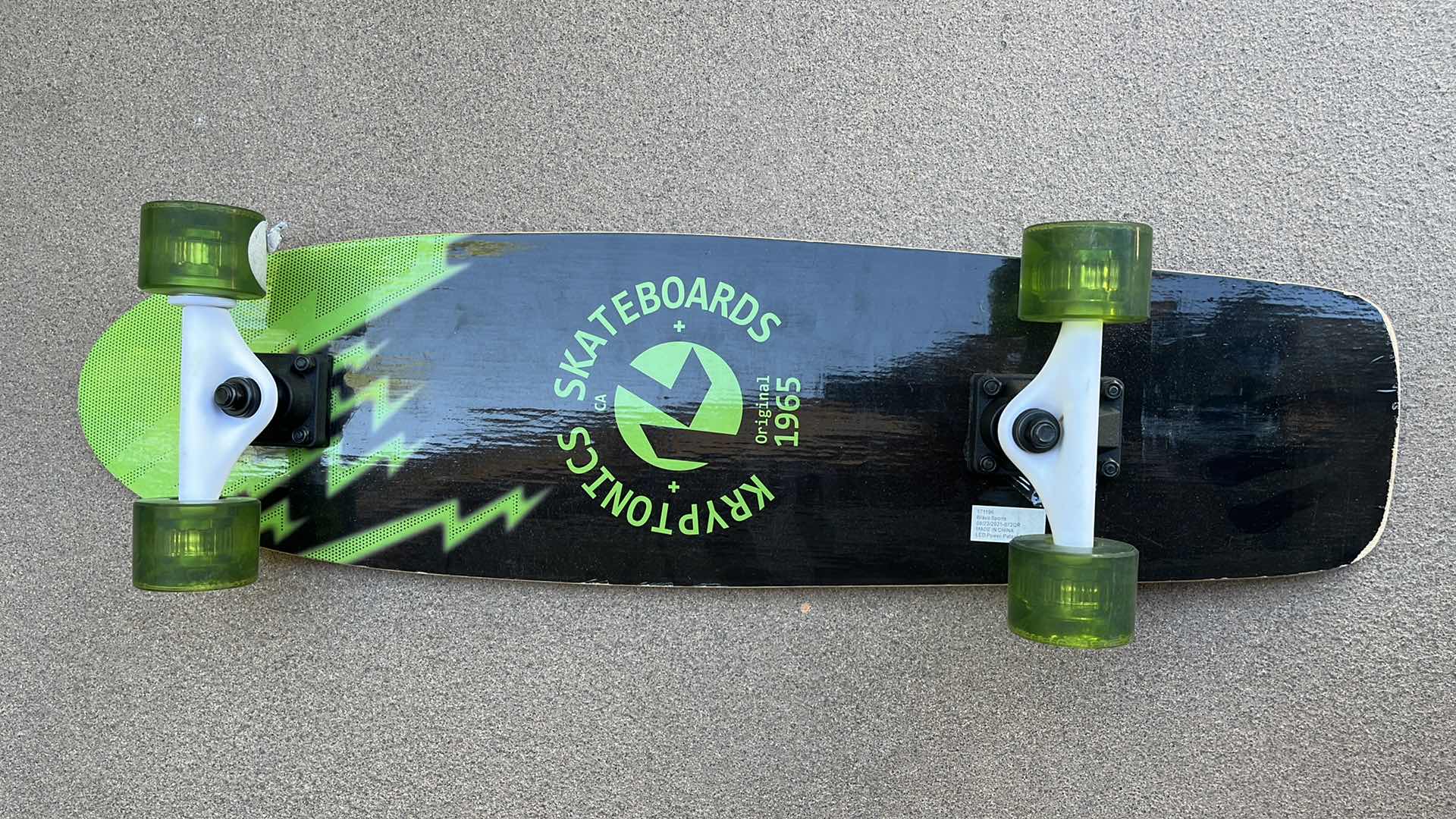 Photo 2 of KRYPTONICS 30” GREEN LED SELF POWERED LIGHT UP SKATEBOARD