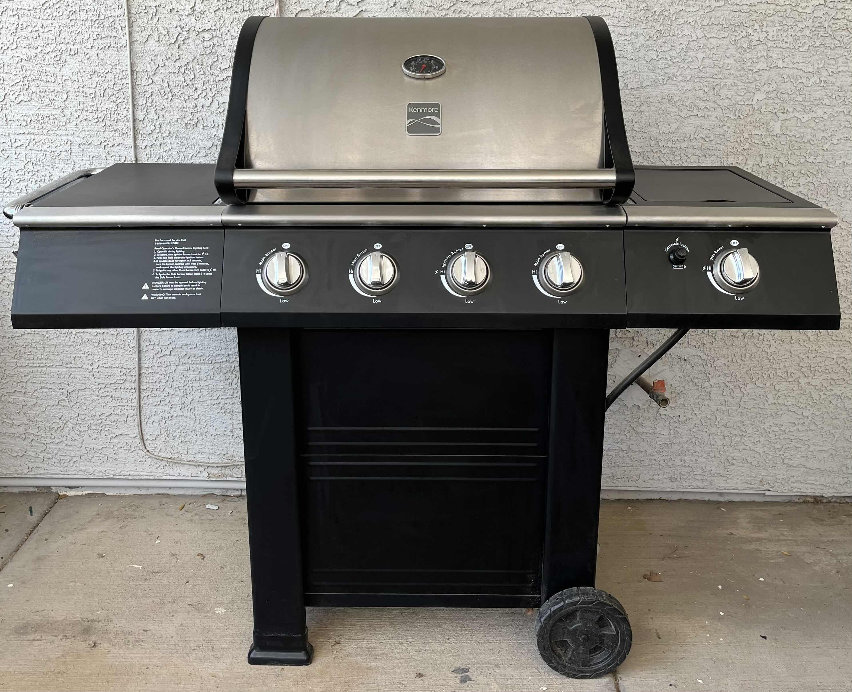 Photo 1 of KENMORE STAINLESS STEEL & BLACK 4 BURNER PROPANE GAS GRILL BBQ MODEL 146.16222010 W BBQ ACCESSORIES