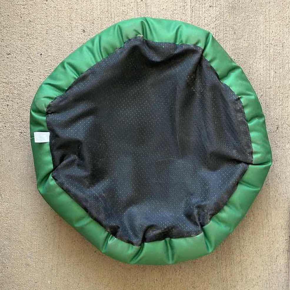 Photo 4 of WATERMELON PET DOG BED 20” X 20” H4.5””