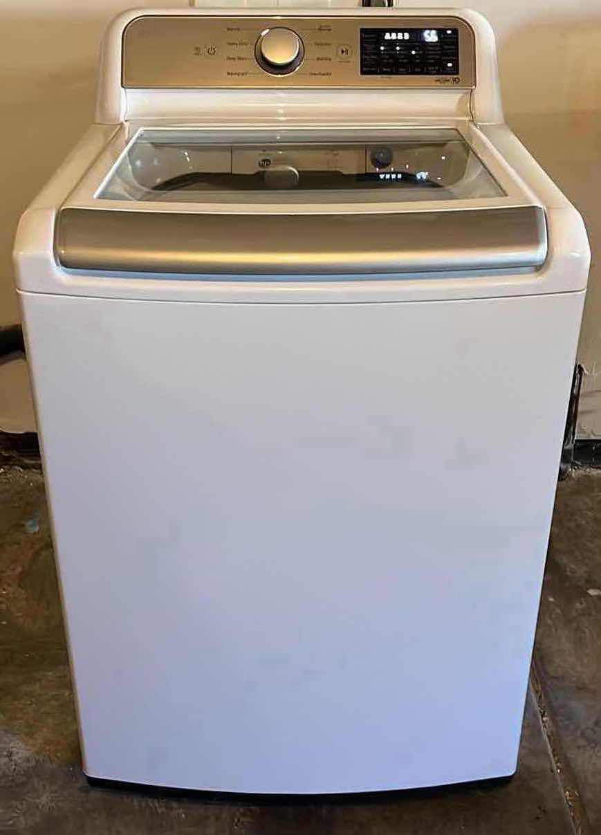 Photo 1 of LG TURBO WASH 3D TECH MEGA CAPACITY 5.5CUFT TOP LOAD SMART WASHER MODEL WT7400CW (READ NOTES)