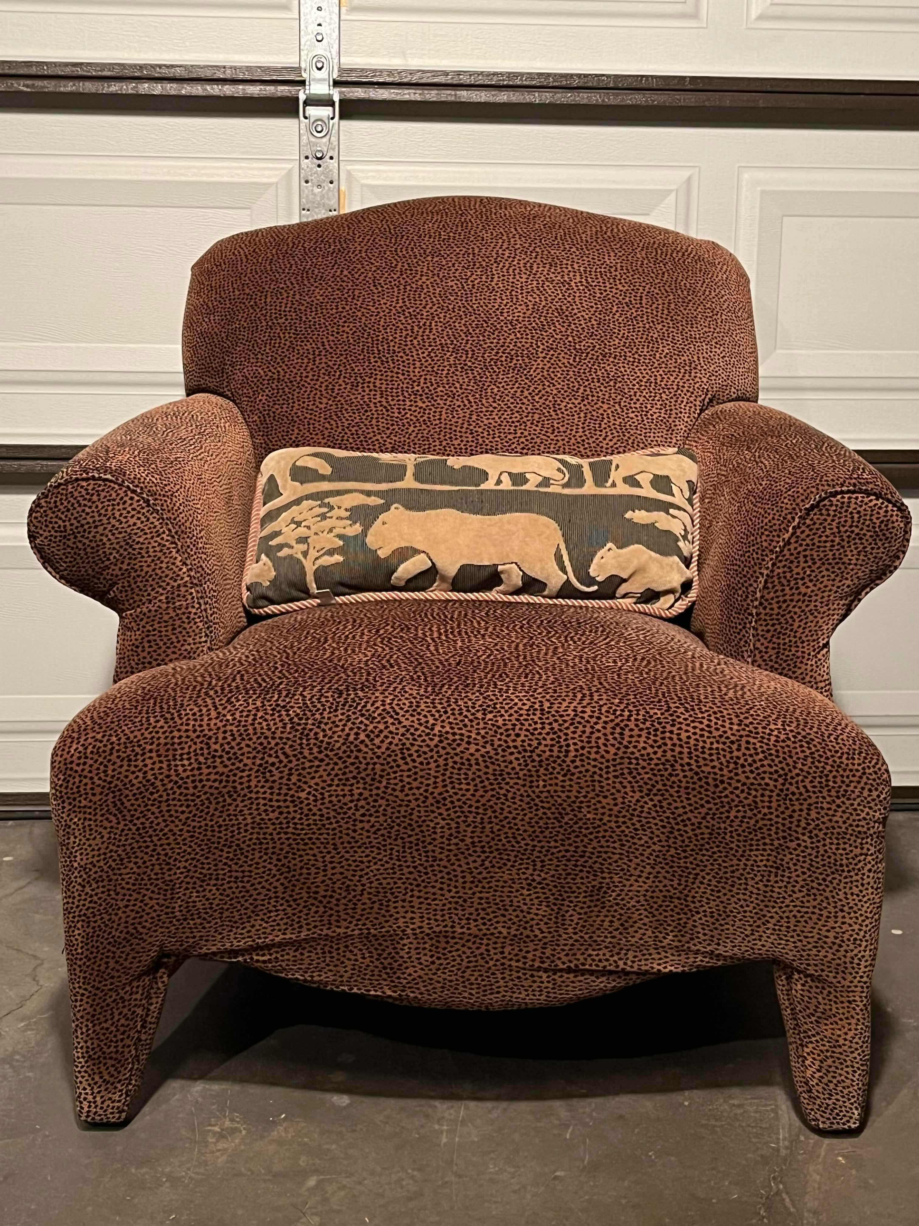 Photo 1 of CHEETAH PRINT UPHOLSTERED ACCENT CHAIR 37” X 38” H36.5”