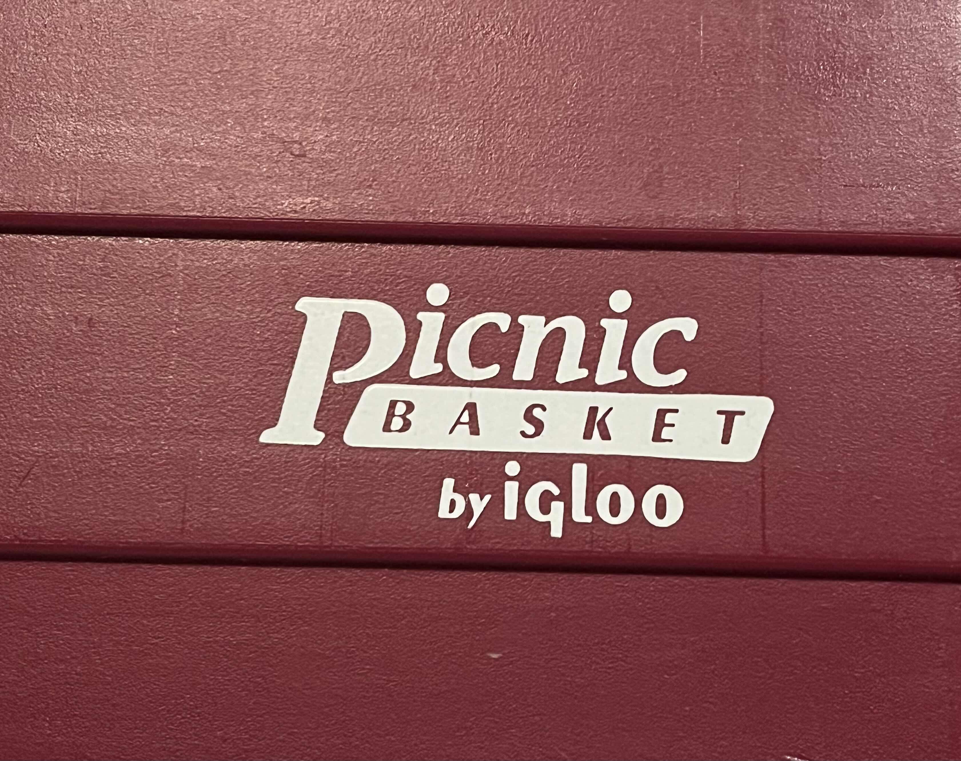 Photo 6 of IGLOO PICNIC BASKET ICE CHEST COOLER 19” X 12.5” H11.25”