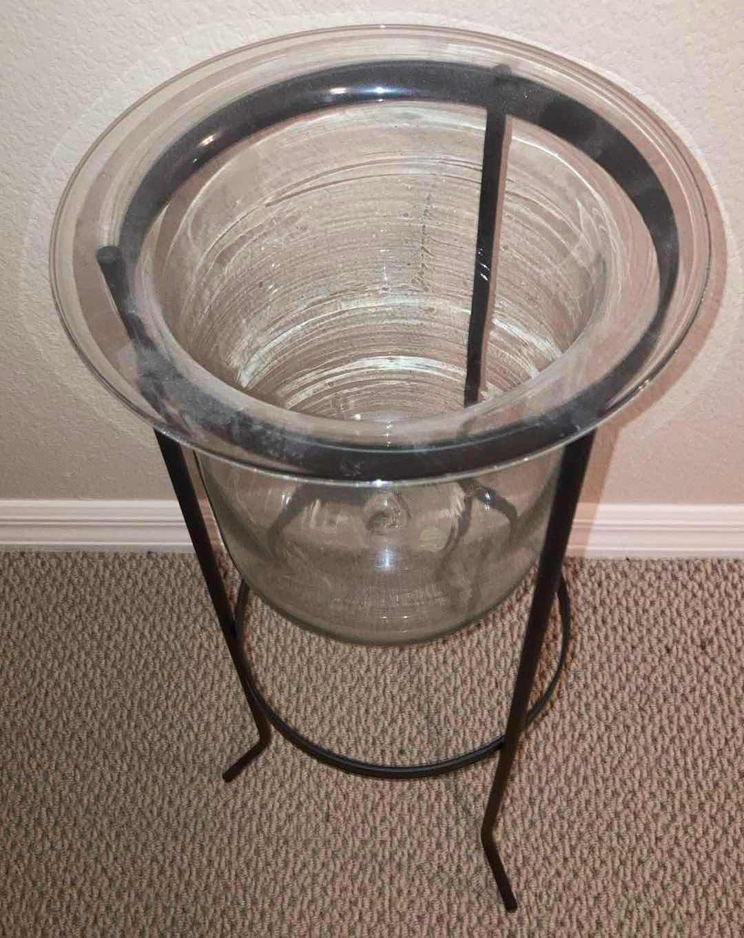 Photo 2 of PARTYLITE SEVILLE GLASS CANDLE HOLDER W WROUGHT IRON STAND 10” X 10” H25”