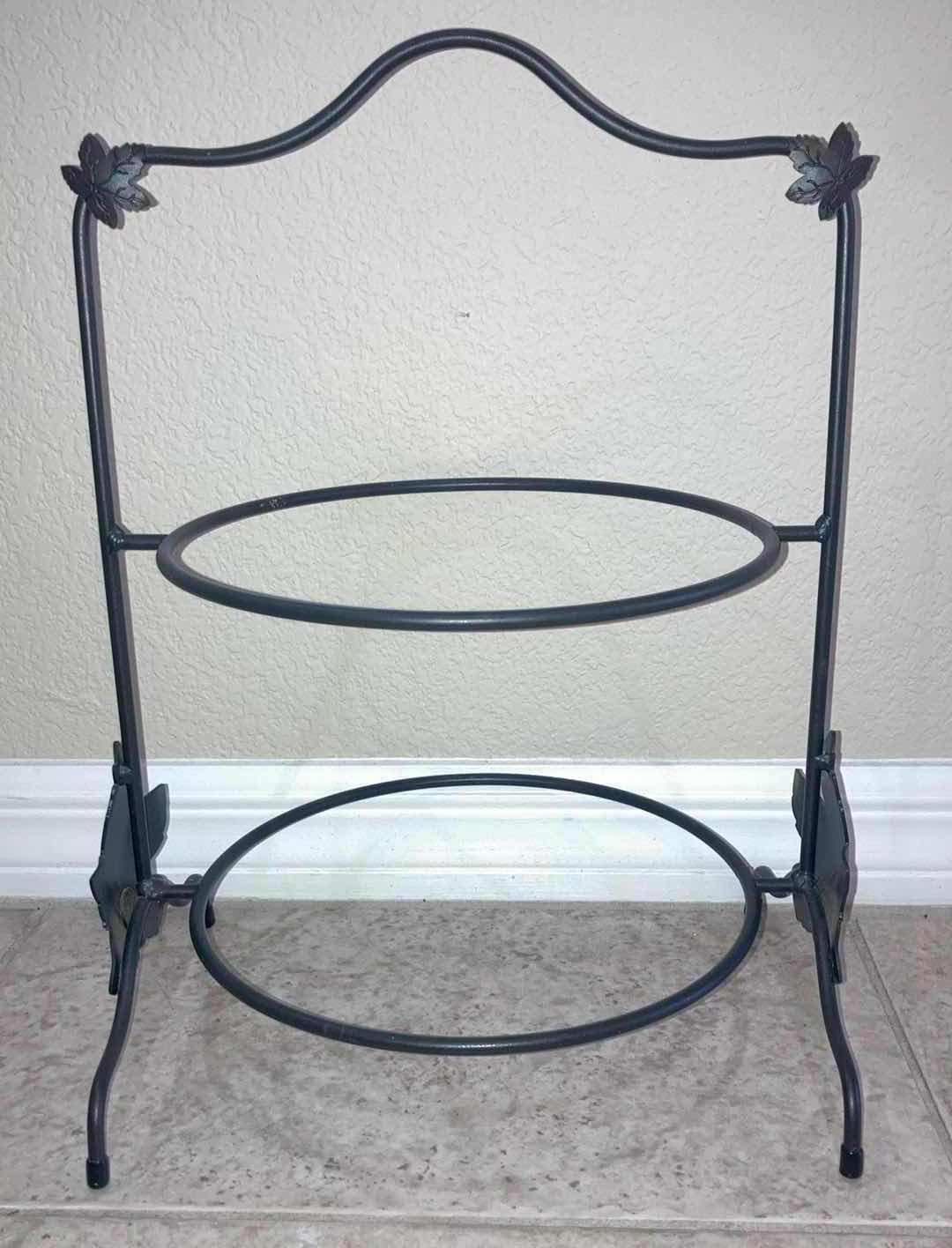 Photo 4 of LONGABERGER FOUNDRY COLLECTION BLACK WROUGHT IRON 2-TIER PIE STANDS 11.5” X 9.5” H16”