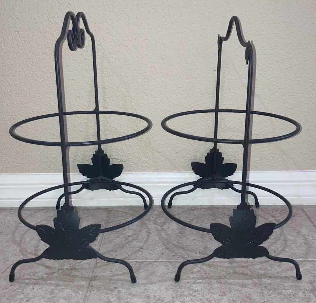 Photo 2 of LONGABERGER FOUNDRY COLLECTION BLACK WROUGHT IRON 2-TIER PIE STANDS 11.5” X 9.5” H16”