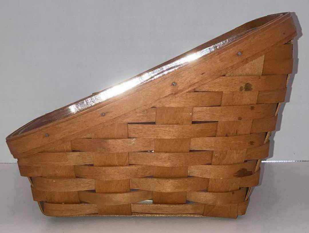 Photo 4 of LONGABERGER VEGETABLE SLEIGH MAPLE WOOD BASKET W BASKET PROTECTOR 10.5” X 6.5” H7”