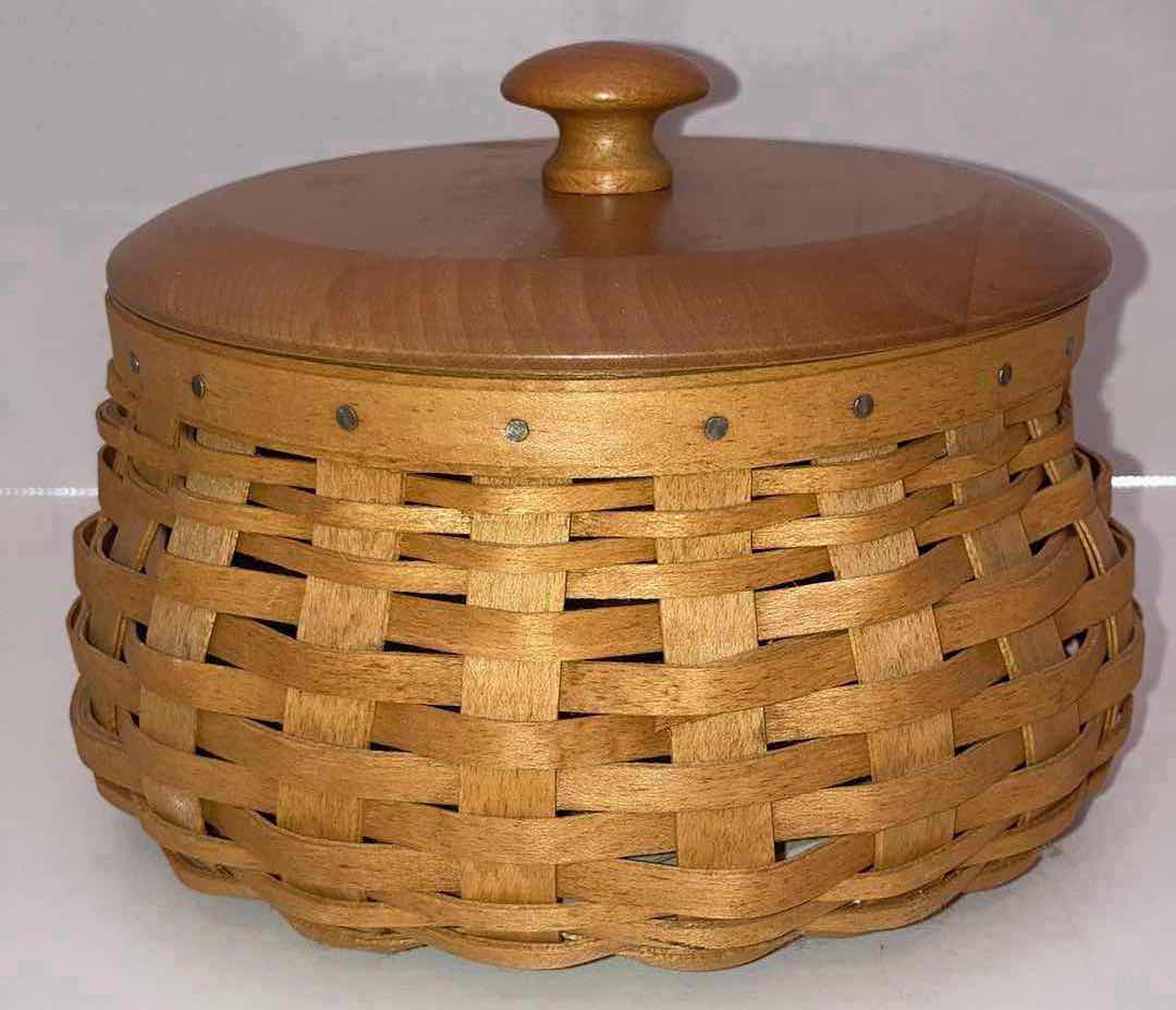 Photo 1 of LONGABERGER 2004 OATMEAL HOSTESS HALLOWEEN MAPLE WOOD BASKET W LID & BASKET PROTECTOR 6” X 6” H5”