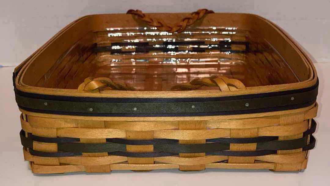 Photo 3 of NEW LONGABERGER 1996 COLLECTORS CLUB SMALL SERVING TRAY MAPLE WOOD BASKET 15” X 11.5” H3.75”