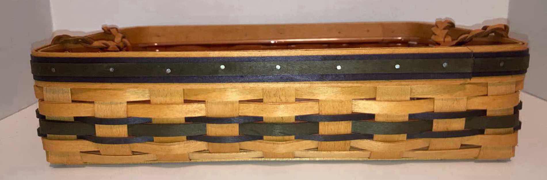 Photo 4 of NEW LONGABERGER 1996 COLLECTORS CLUB SMALL SERVING TRAY MAPLE WOOD BASKET 15” X 11.5” H3.75”