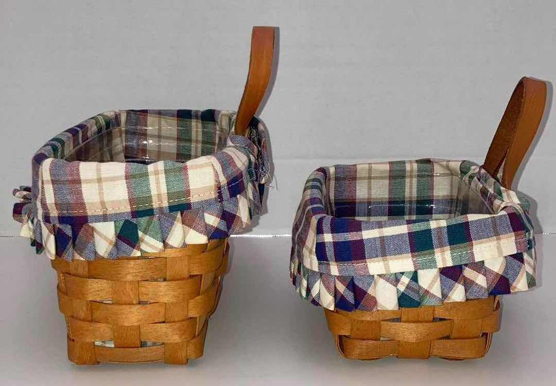 Photo 2 of LONGABERGER 1995 MEDIUM & SMALL WALL HANGING KEY MAPLE WOOD BASKETS W PLAID FABRIC LINER & BASKET PROTECTOR (9.25” X 5” H5” & 7” X 5” H3.5”)