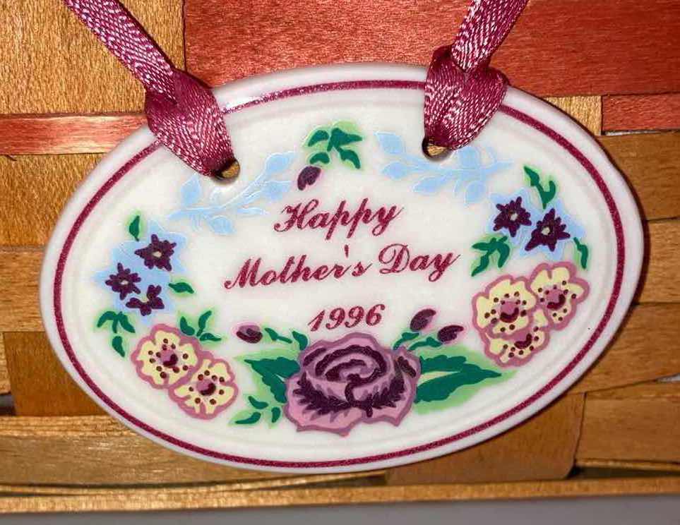 Photo 5 of LONGABERGER 1996 MOTHERS DAY VANITY MAPLE WOOD BASKET W FLORAL FABRIC LINER 14.5” X 7.5” H6.5”