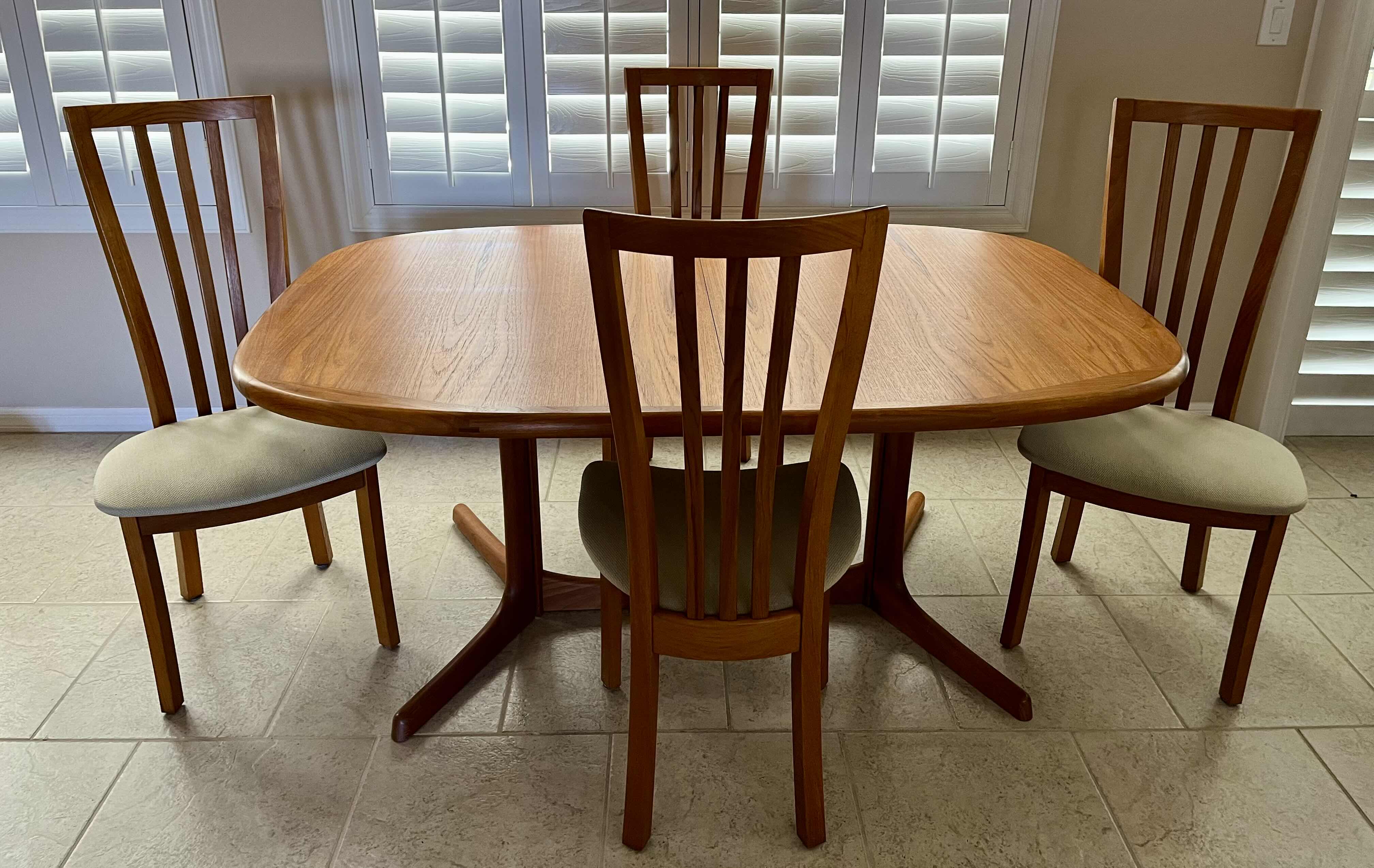 Photo 1 of DYRLUND DANISH TEAK WOOD W ROSEWOOD JOISTS DINING TABLE W LEAF EXTENSION & 4 ARMLESS CHAIRS (READ NOTES)