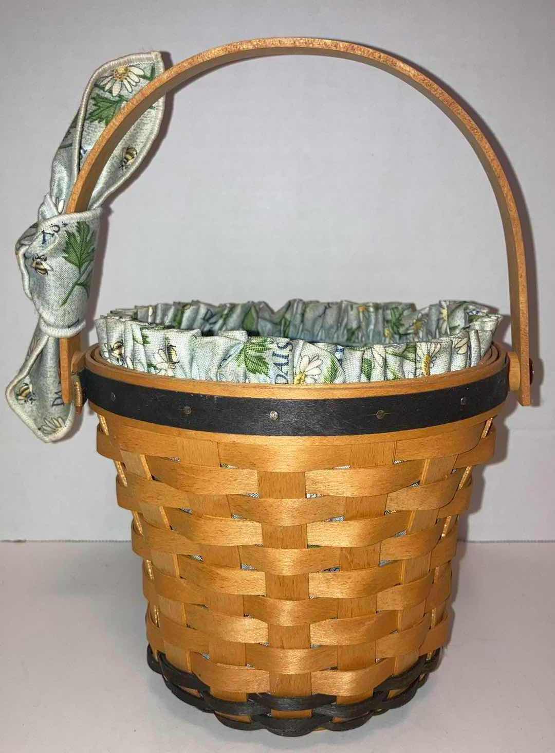 Photo 5 of LONGABERGER DAISY MAPLE WOOD BASKET W DAISY FABRIC LINER & BASKET PROTECTOR 7” X 7” H6”