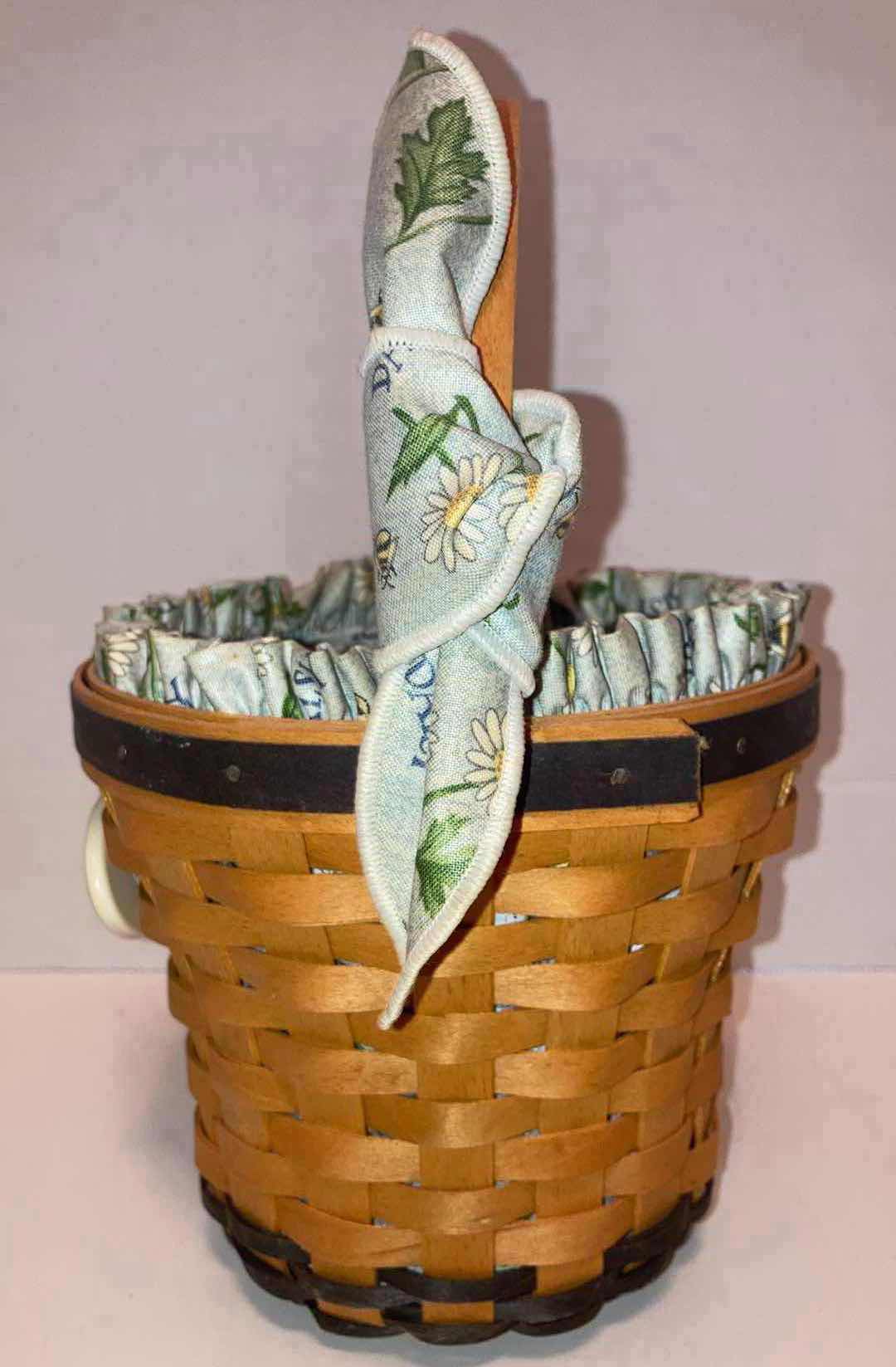 Photo 3 of LONGABERGER DAISY MAPLE WOOD BASKET W DAISY FABRIC LINER & BASKET PROTECTOR 7” X 7” H6”