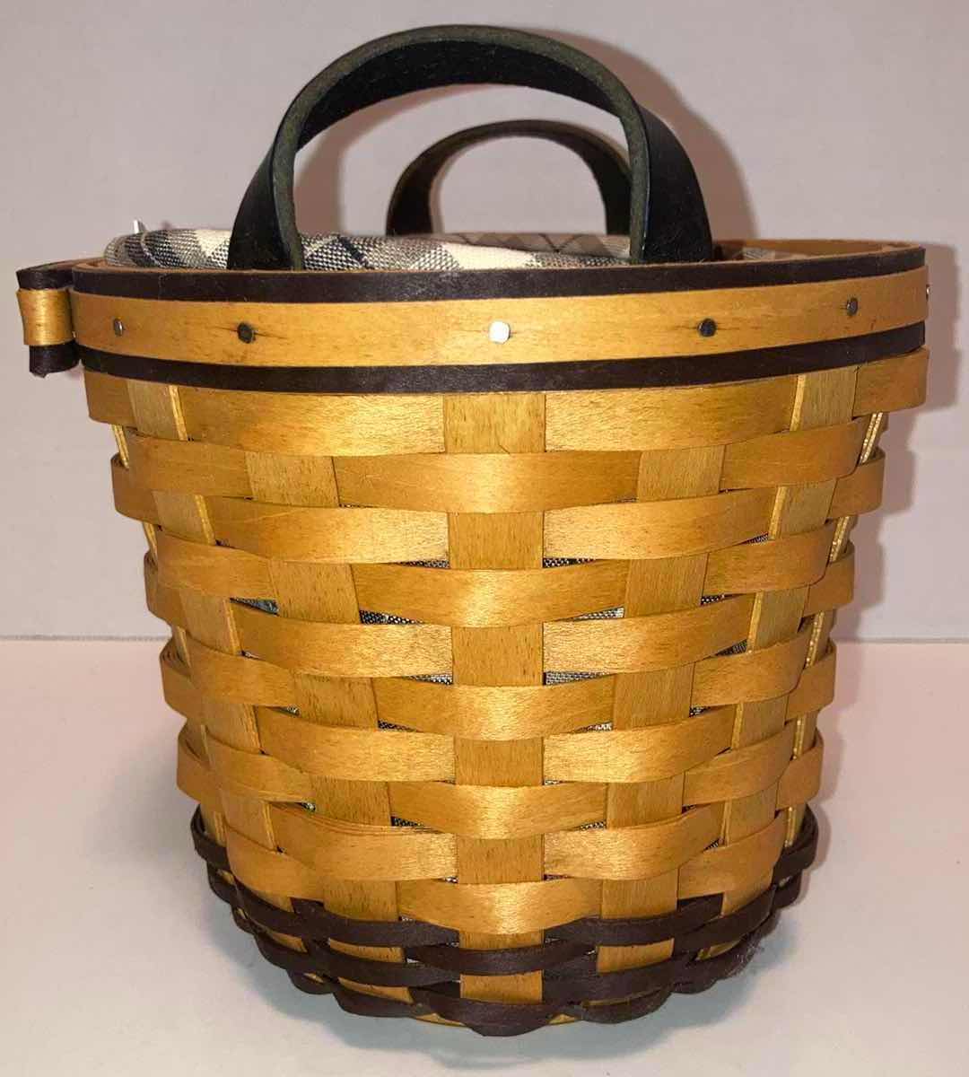 Photo 4 of LONGABERGER 2001 GOLF CLUB MAPLE WOOD BASKET W PLAID FABRIC LINER & BASKET PROTECTOR 6.75” X 6.75” H6”