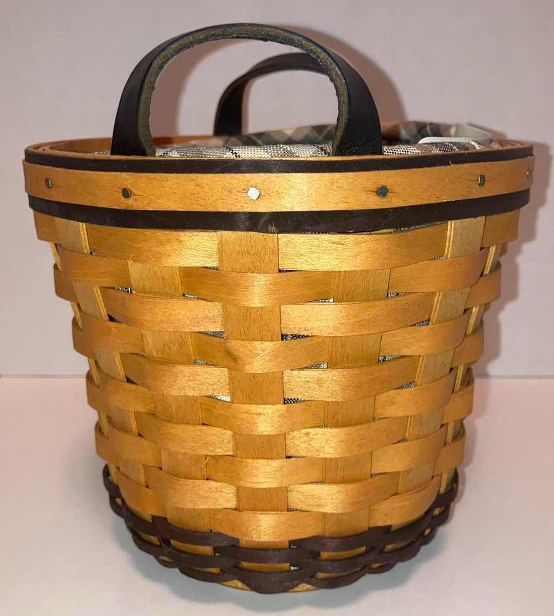 Photo 3 of LONGABERGER 2001 GOLF CLUB MAPLE WOOD BASKET W PLAID FABRIC LINER & BASKET PROTECTOR 6.75” X 6.75” H6”