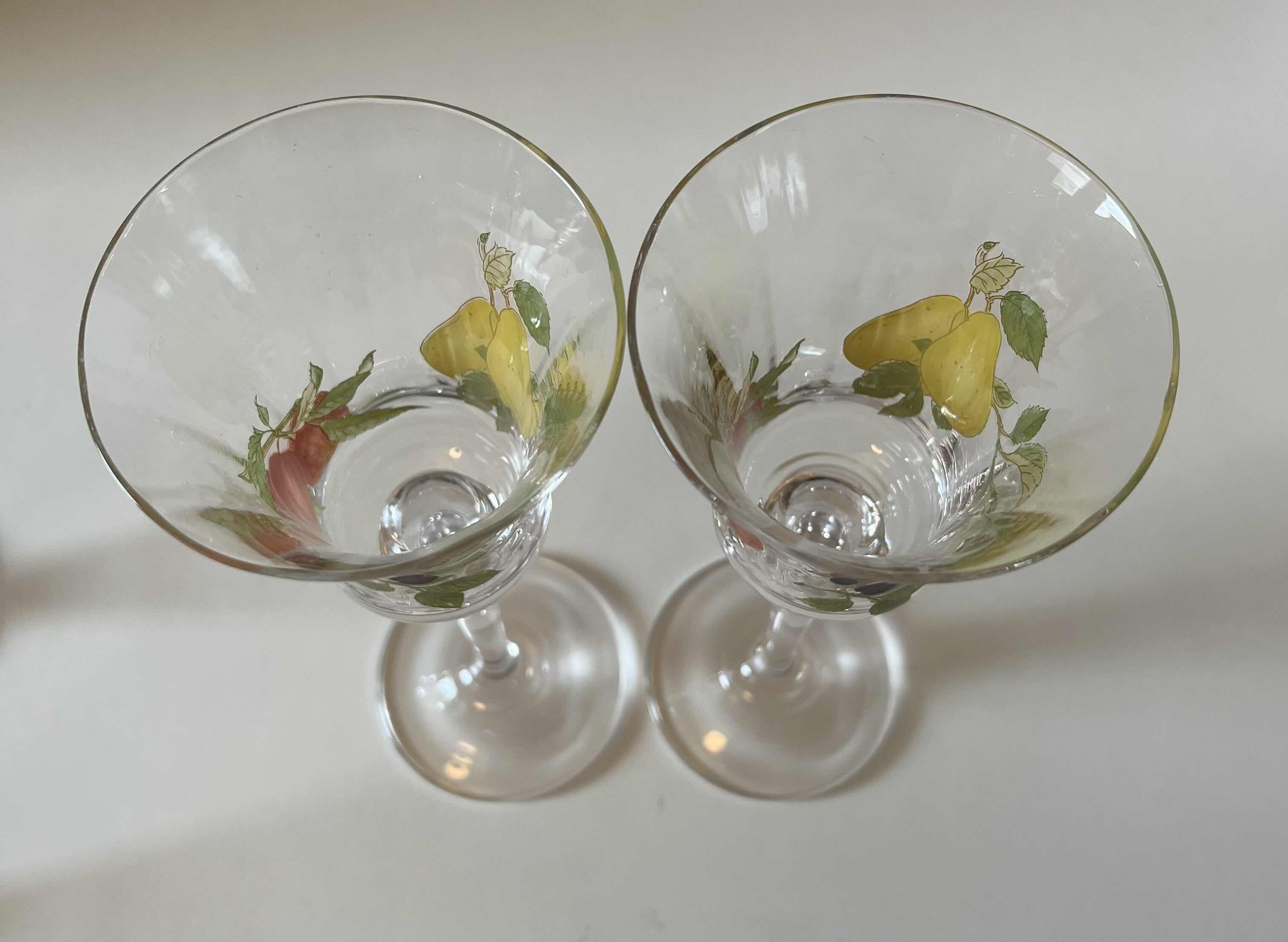 Photo 3 of MIKASA BELLE TERRE WATER GOBLET GLASSES (2) H9”