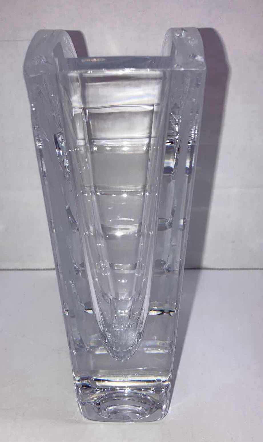 Photo 2 of ART DECO 1970 FLUTED FAN SHAPED HEAVY CRYSTAL FRENCH VASE H7”