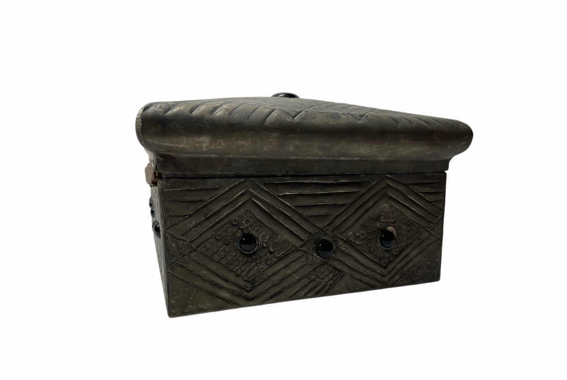 Photo 1 of MID- CENTURY DIE-CAST METAL TRINKET BOX 14” X 9” H6”