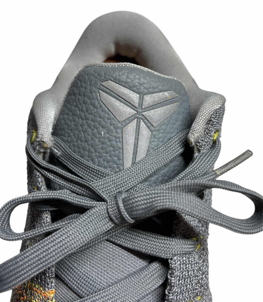 Photo 1 of MENS NIKE KOBE 11 ELITE LOW MASTER OF INNOVATION (SIZE 12.5)