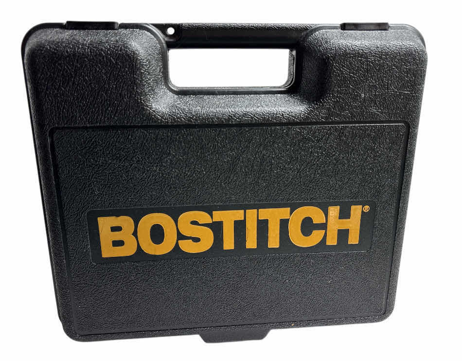 Photo 1 of STANLEY BOSTITCH PNEUMATIC STAPLER W CASE (S32SX)