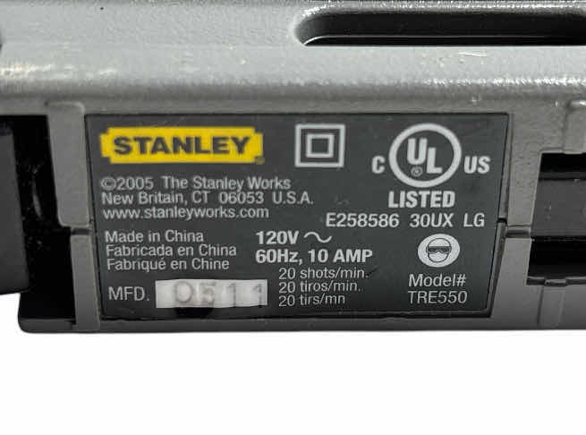 Photo 1 of STANLEY ELECTRIC STAPLE/NAIL GUN (TRE550) & T50 ARROW GENUINE 1/2” 12mm STAPLES #508 (APPROX QTY 2500)