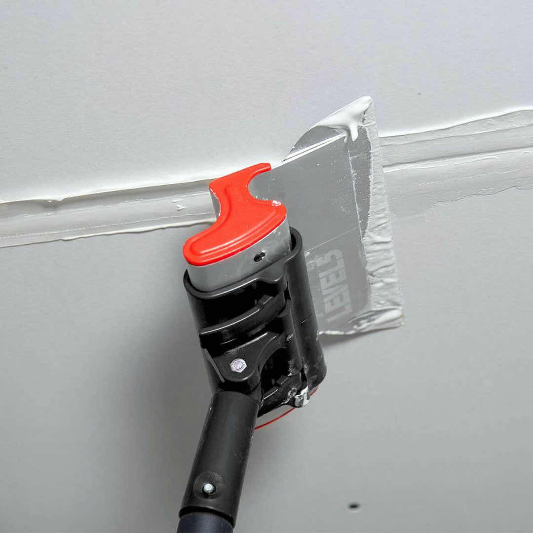 Photo 1 of LEVEL5 10” SKIMMING BLADE/PROFESSIONAL FINISHING KNIFE, ALUMINUM BODY (4-910)