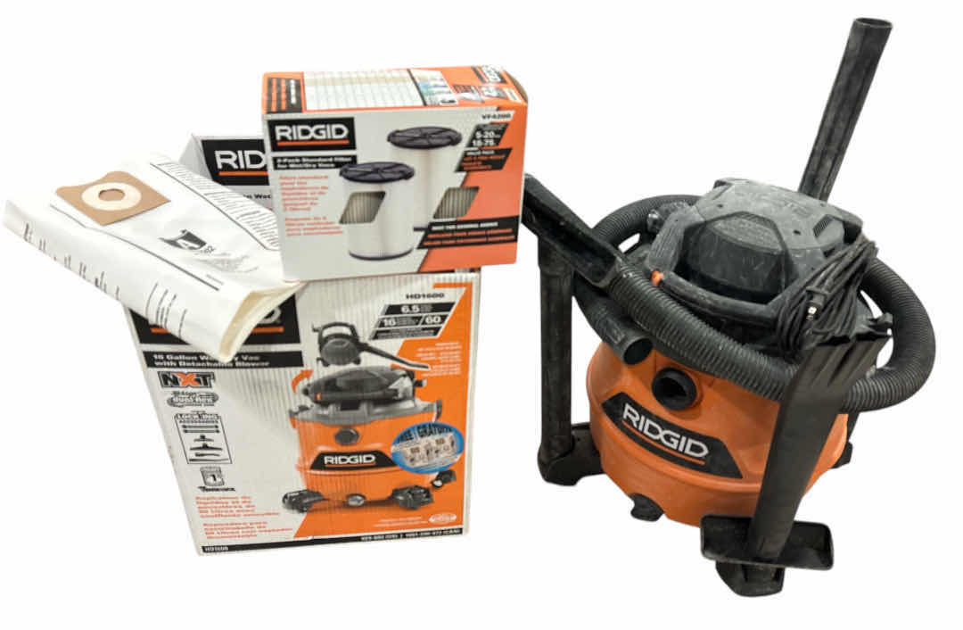 Photo 1 of RIDGID 16 GALLON WET/DRY VAC W DETACHABLE BLOWER (HD1600) & 2-PACK STANDARD FILTERS (VF4200)