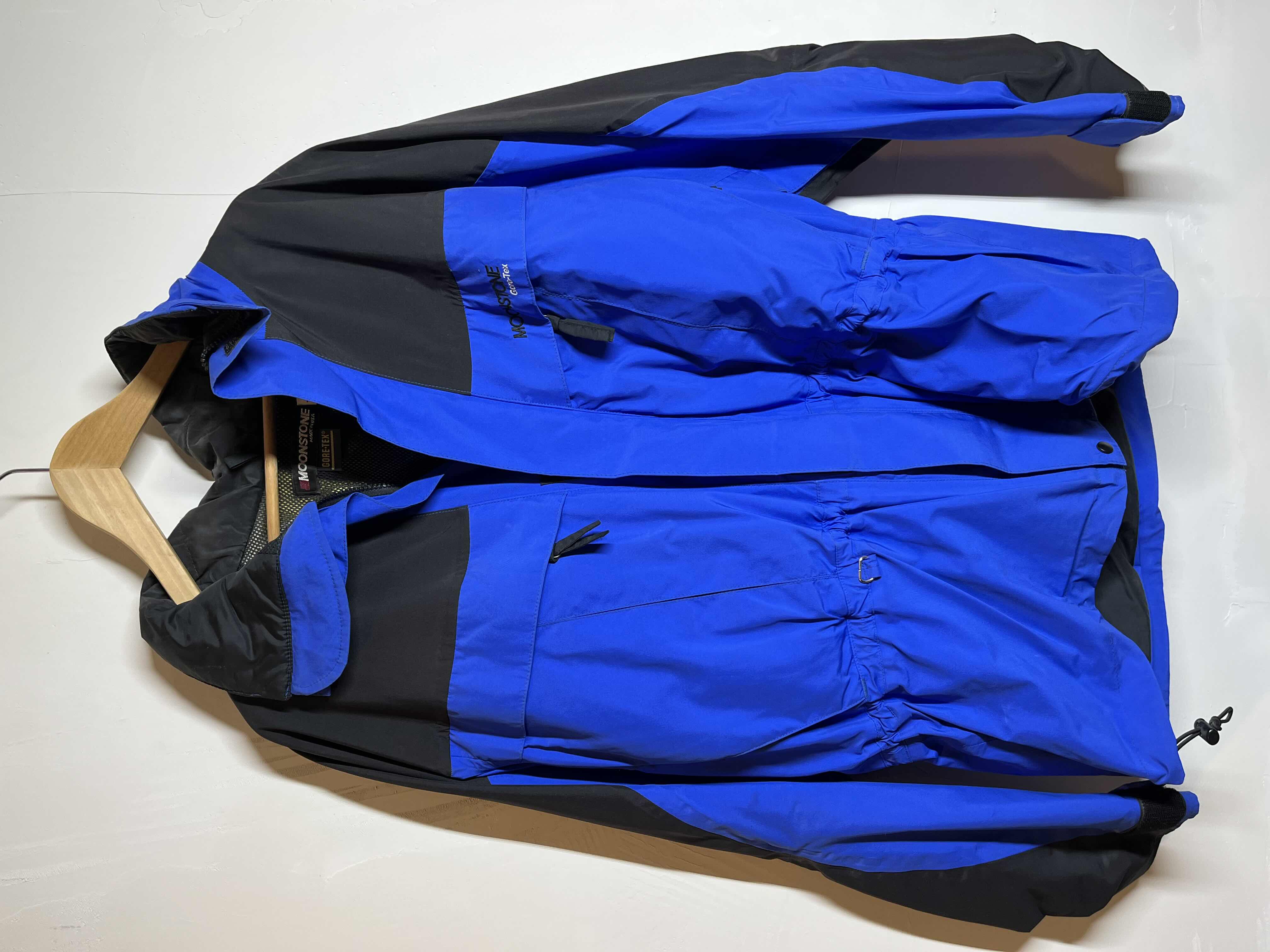 Photo 1 of MOONSTONE GORE-TEX BLUE/BLACK HOODED SKI SHELL JACKET MENS SIZE LG