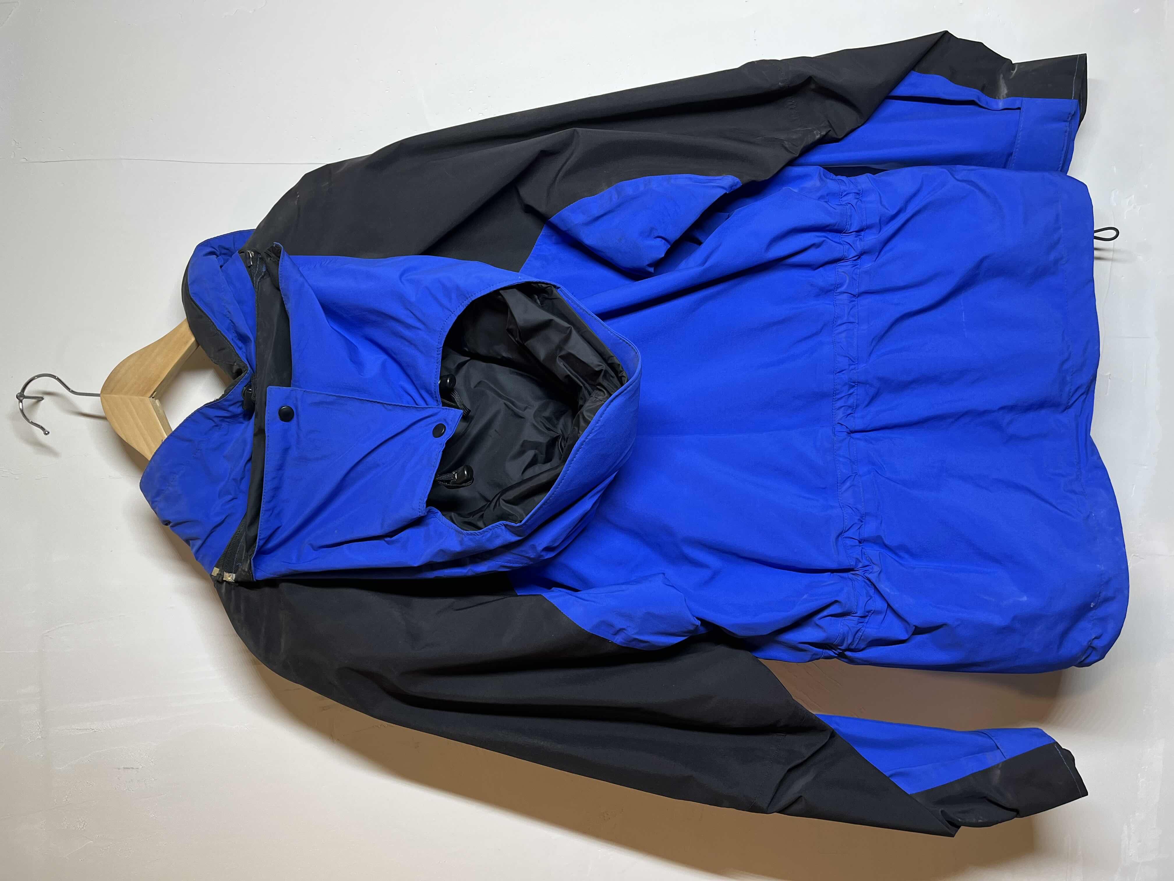 Photo 1 of MOONSTONE GORE-TEX BLUE/BLACK HOODED SKI SHELL JACKET MENS SIZE LG