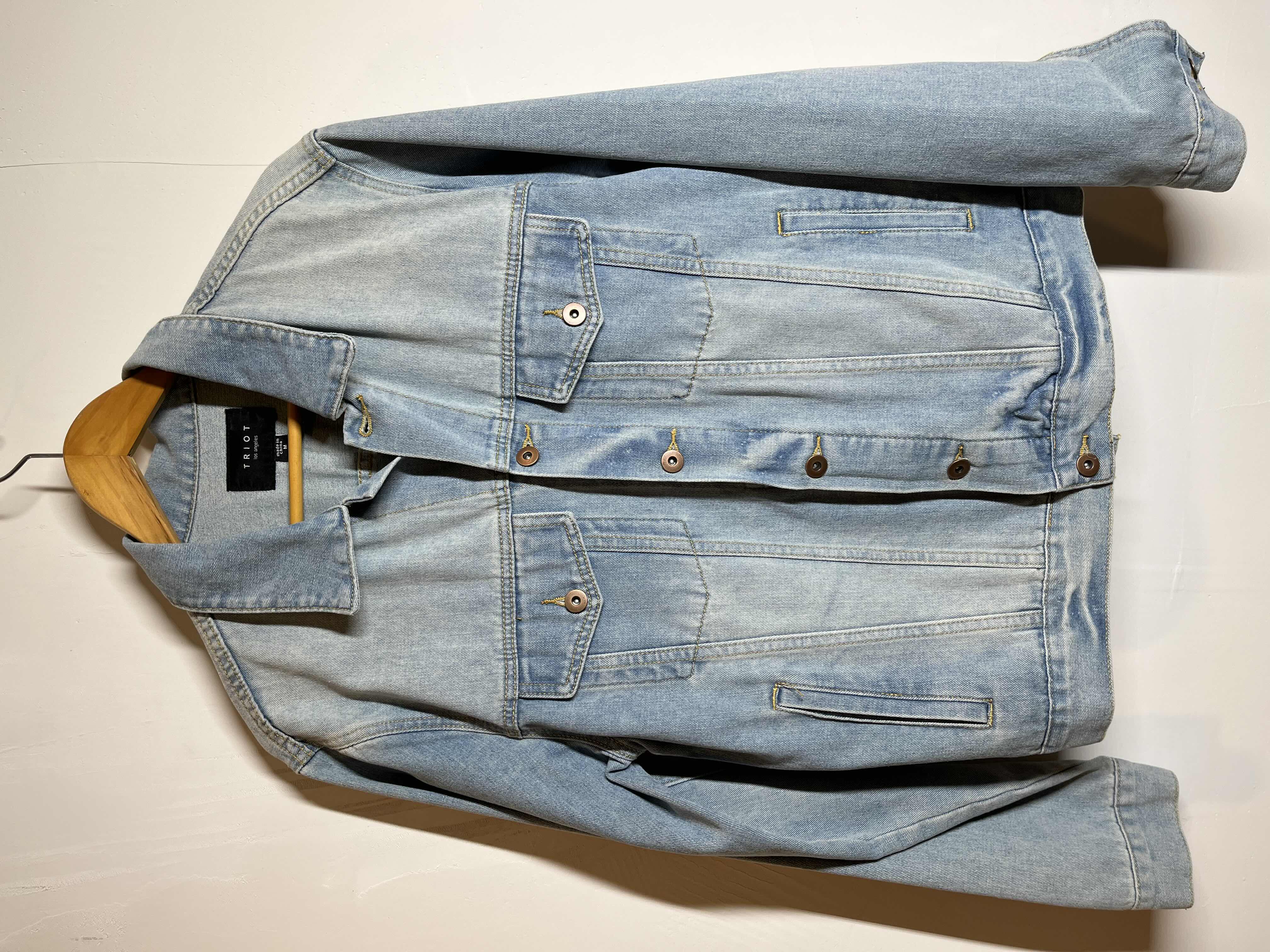 Photo 1 of TRIOT LOS ANGELES ACID WASH DENIM JACKET MENS SIZE M