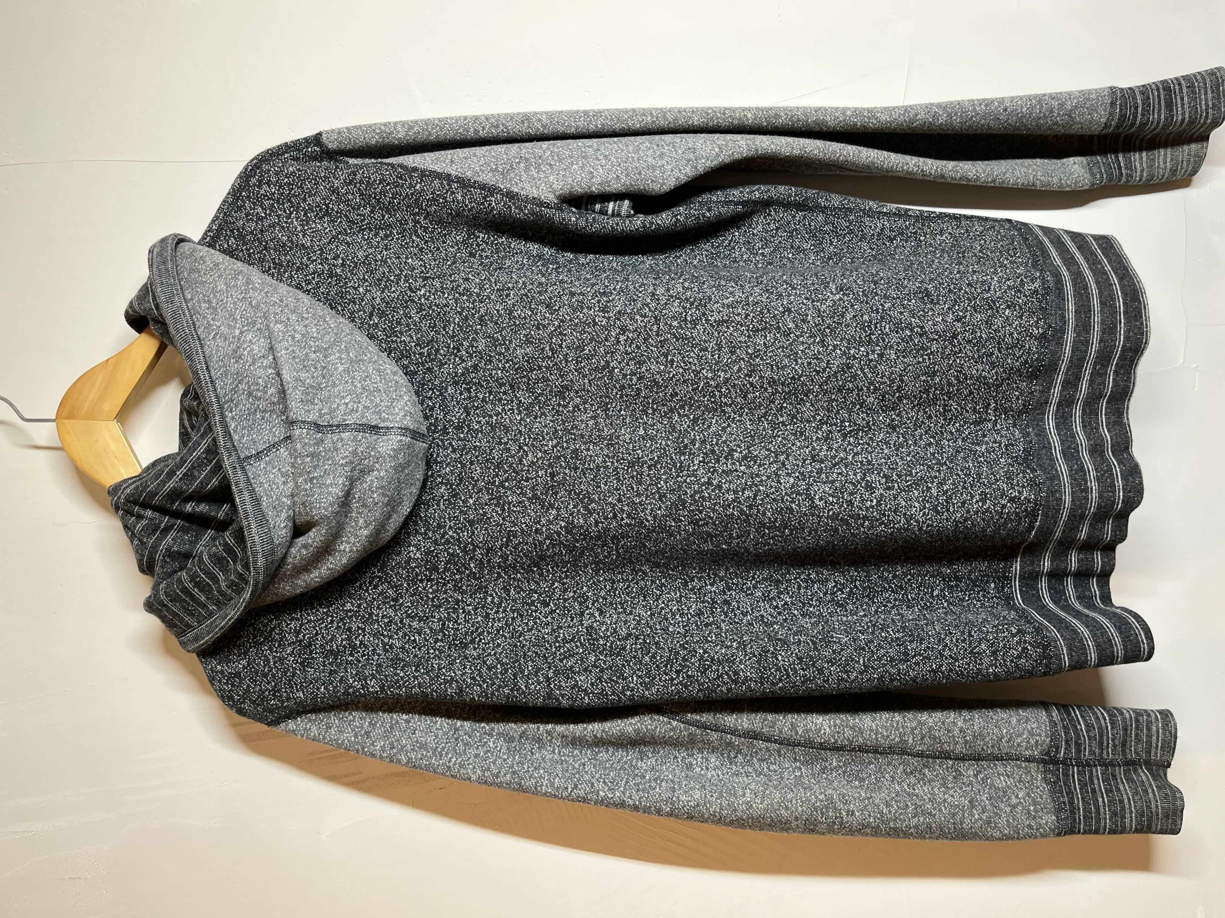 Photo 1 of WINGS HORNS GREY FLEECE SWEATSHIRT MENS SIZE LG