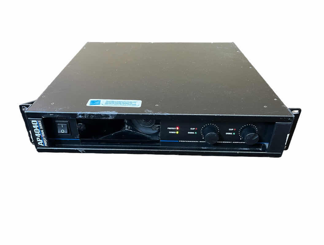 Photo 1 of YORKVILLE PRO SERIES SOUND REINFORCEMENT AMPLIFIER AP4040