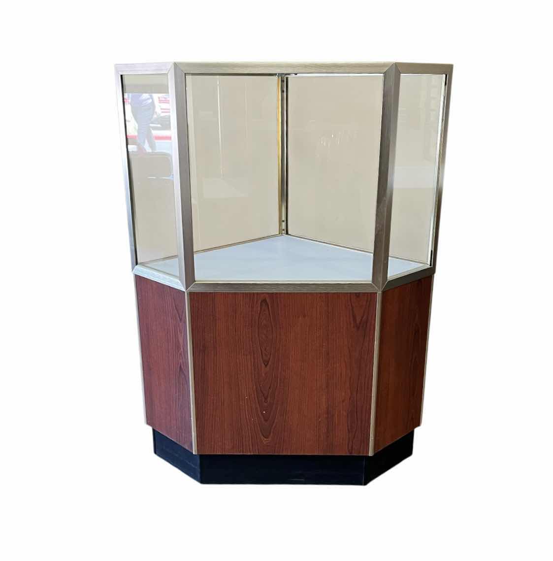 Photo 1 of RETAIL CHERRY WOOD & GOLD FINISH CLEAR GLASS PANEL CORNER COUNTER DISPLAY CASE 28.5” X 20” H38”
