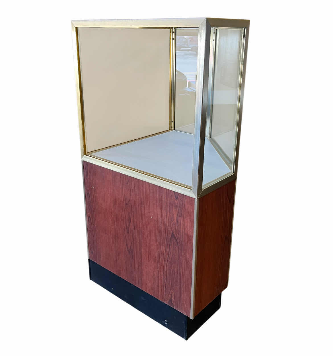 Photo 1 of RETAIL CHERRY WOOD & GOLD FINISH CLEAR GLASS PANEL CORNER COUNTER DISPLAY CASE 28.5” X 20” H38”