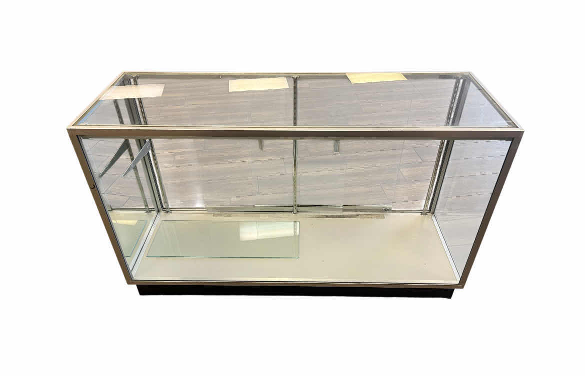 Photo 1 of STREAMLINE SHOWCASE COMMERCIAL RETAIL CLEAR GLASS DISPLAY CASE 60” X 20” H38”