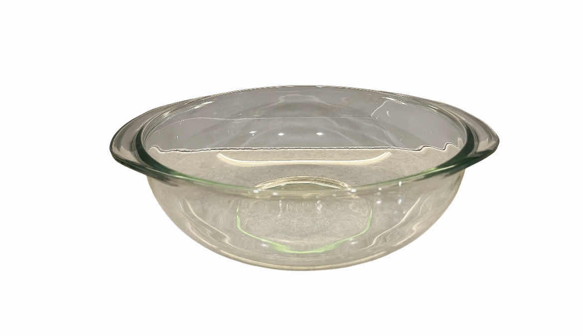 Photo 1 of PYREX 2QT ROUND & SQUARE GLASS FOOD STORAGE CONTAINER/CASSEROLE DISH
