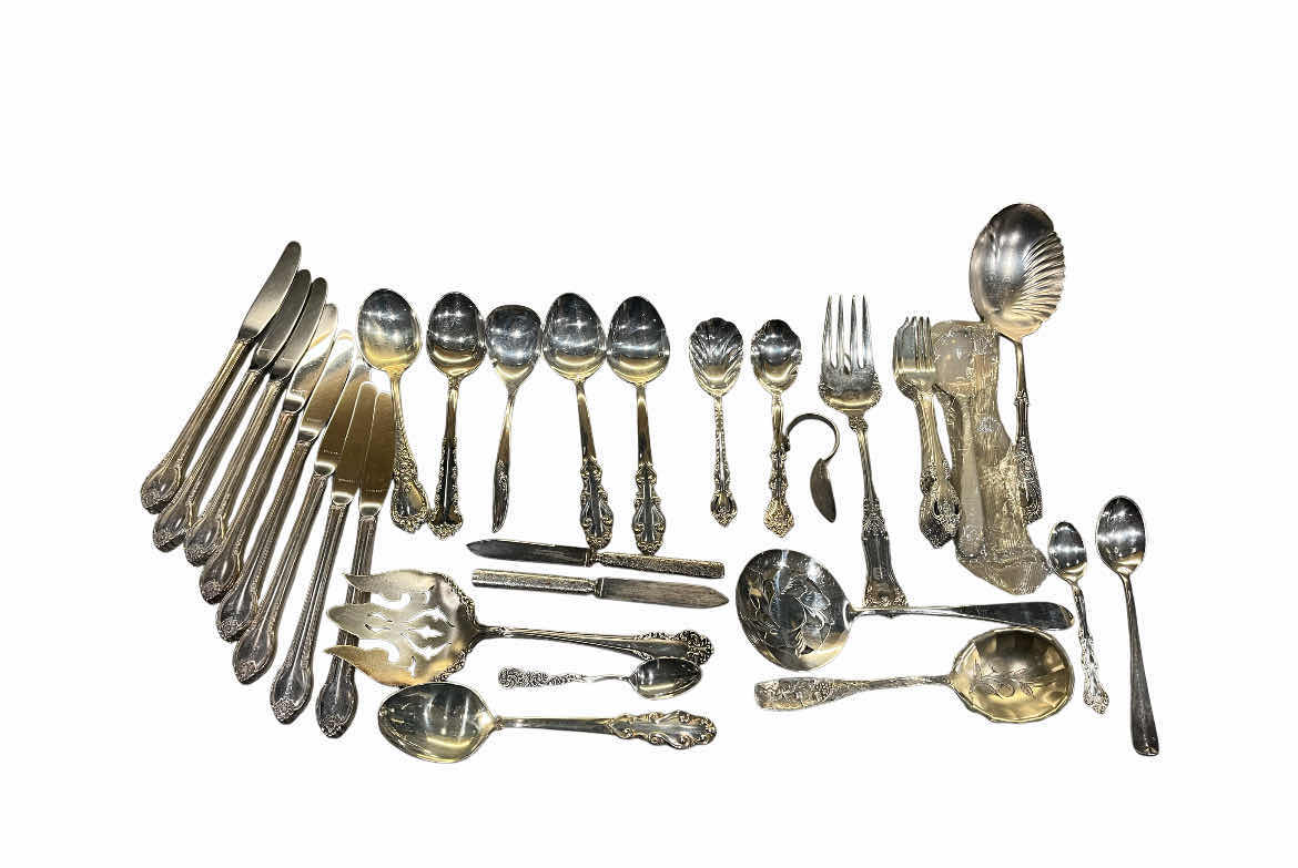 Photo 1 of ROGERS BROS IS 1847 REMEMBRANCE 77PC SILVERWARE SET W AMC WOOD CHEST & MIXED STERLING, SILVER-PLATED, STAINLESS FLATWARE
