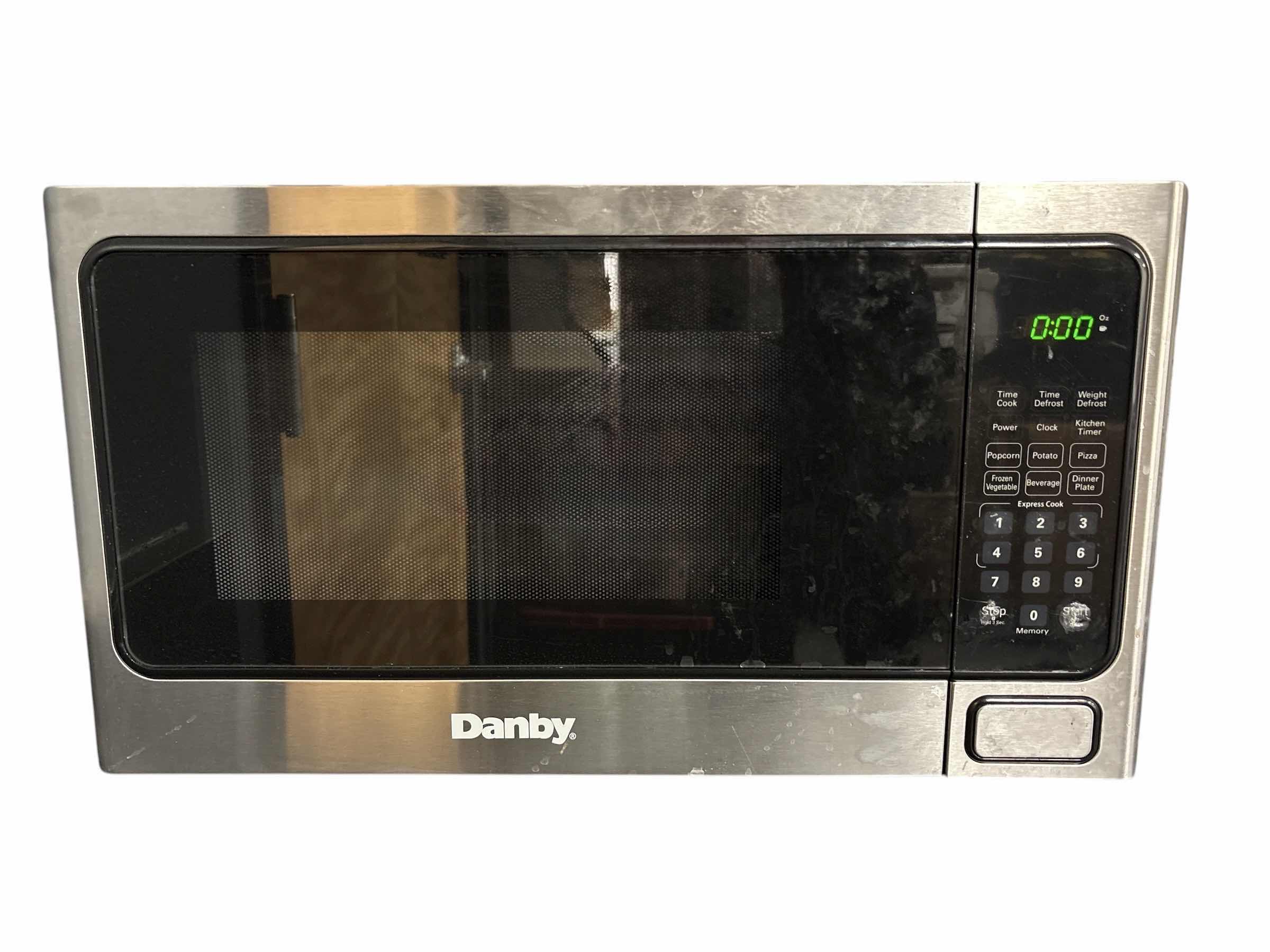 Photo 1 of DANBY MICROWAVE 20”X15”H12”