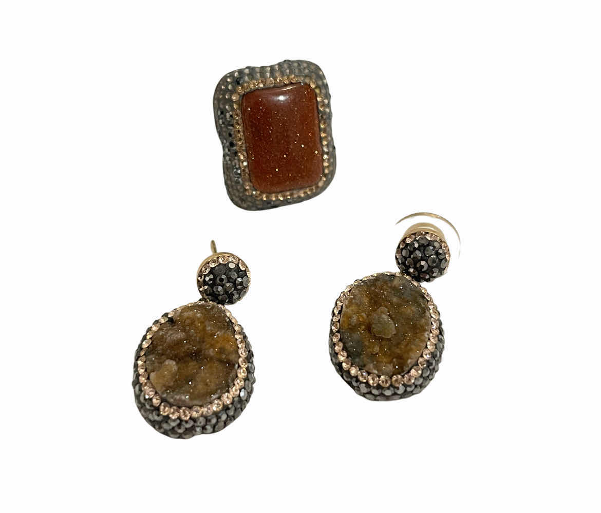 Photo 1 of VINTAGE STONE & 925 SILVER RING & EARRINGS