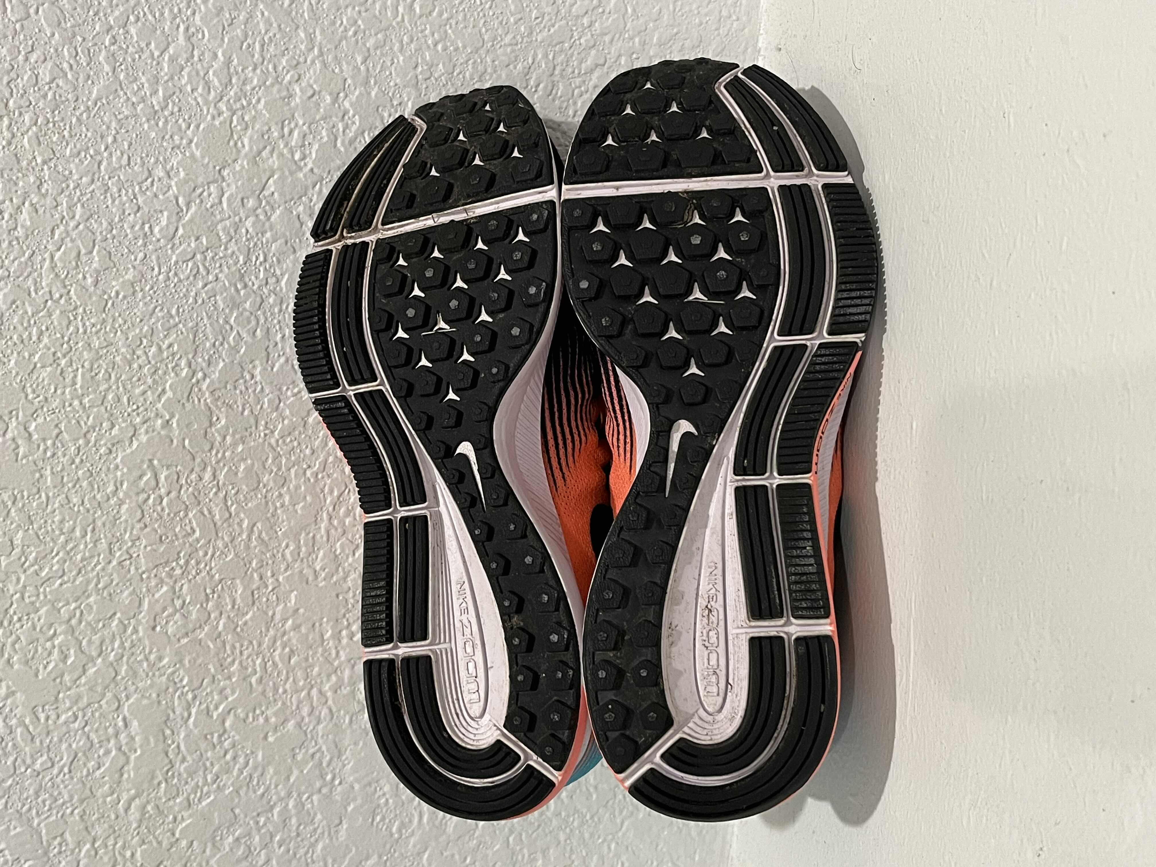 Photo 1 of NIKE ZOOM RUNNING SHOES WOMENS SIZE 6