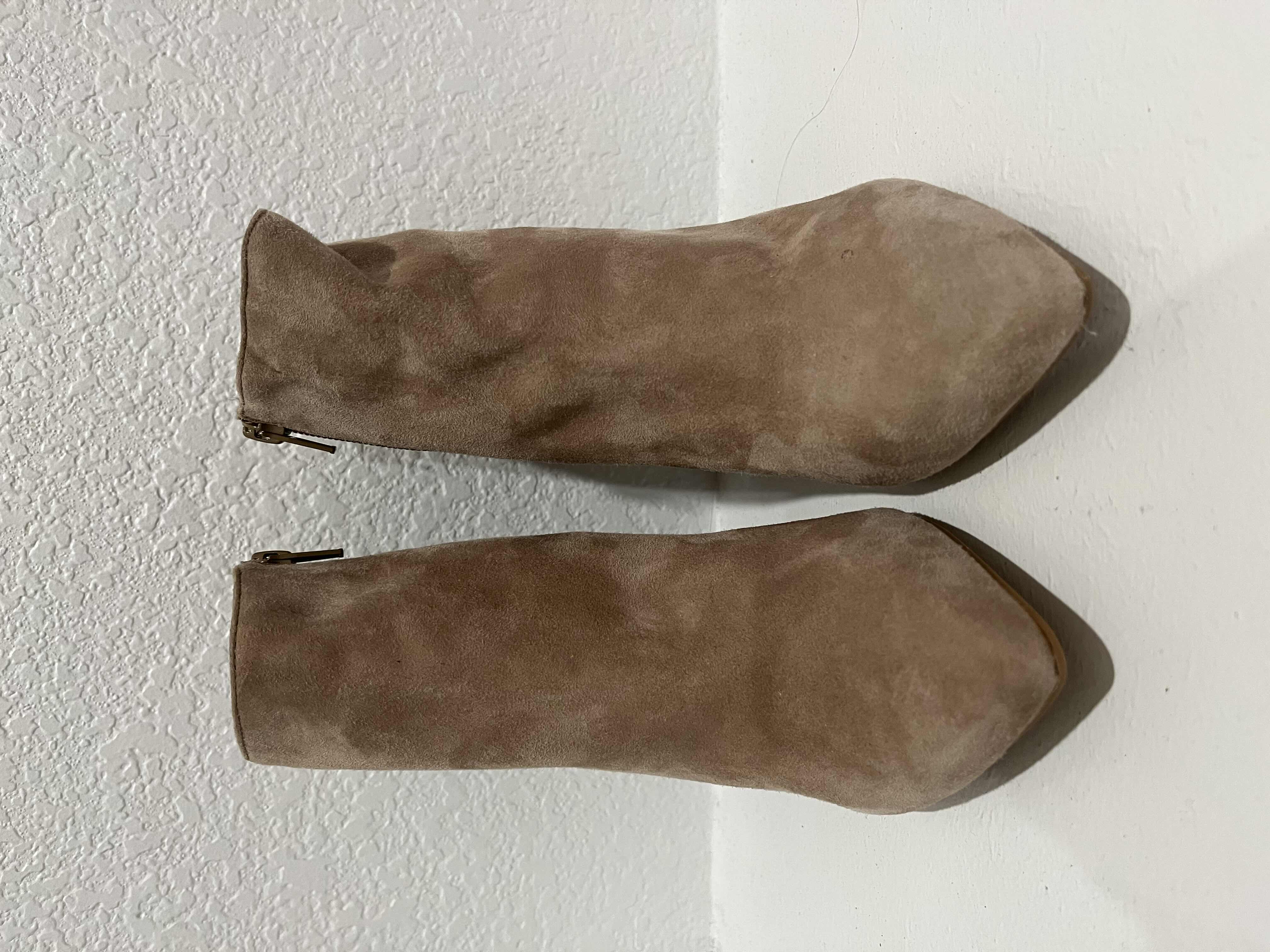 Photo 1 of GIANNI BINI SUEDE HEELED BOOTIES BOOTS WOMENS SIZE 5.5
